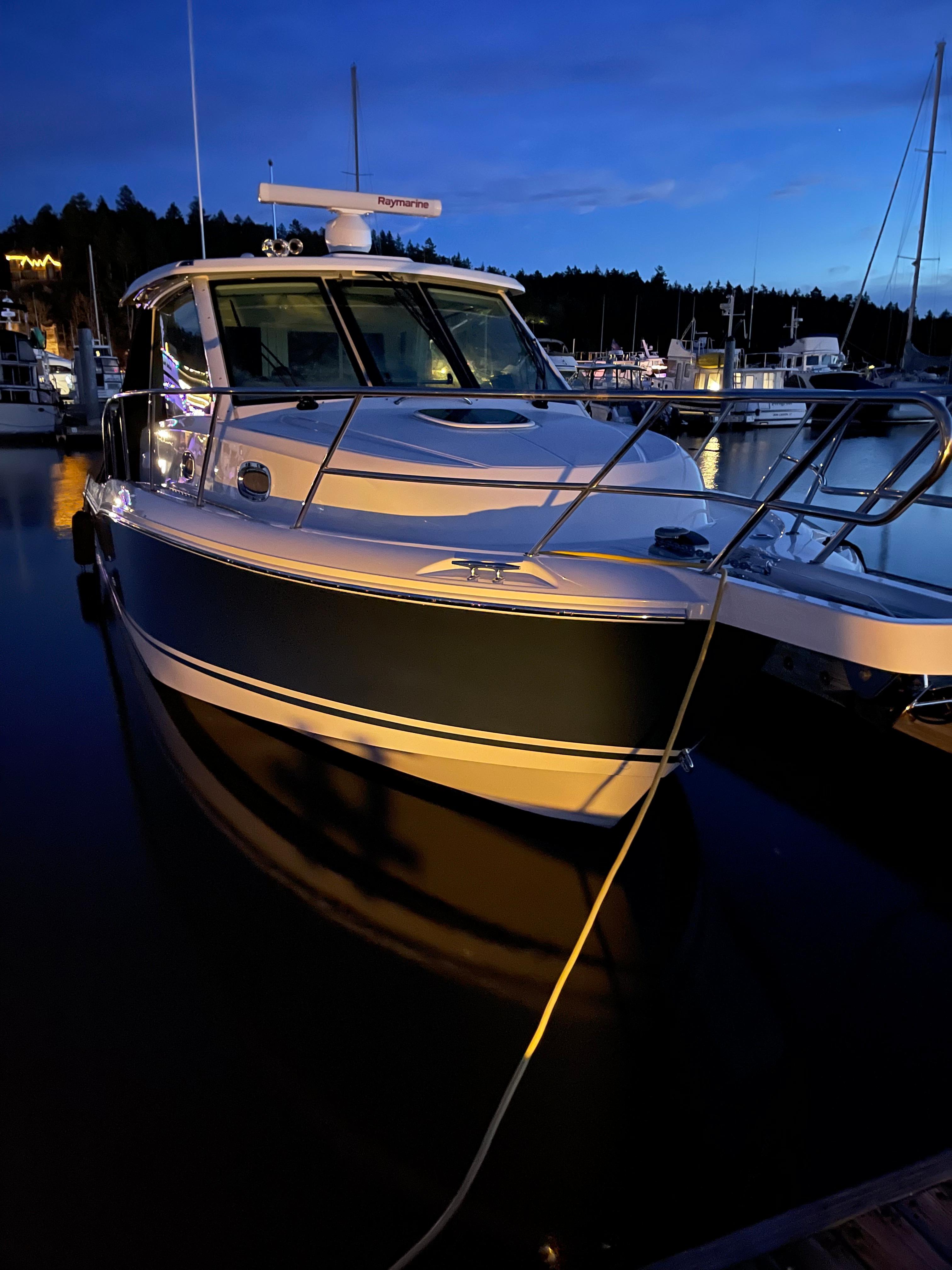 2021 Boston Whaler 345 Conquest Pilothouse Pilothouse for sale YachtWorld