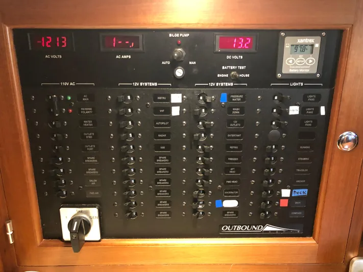 Ibis Yacht Photos Pics 