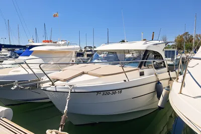 2018 Beneteau Antares 8 OB