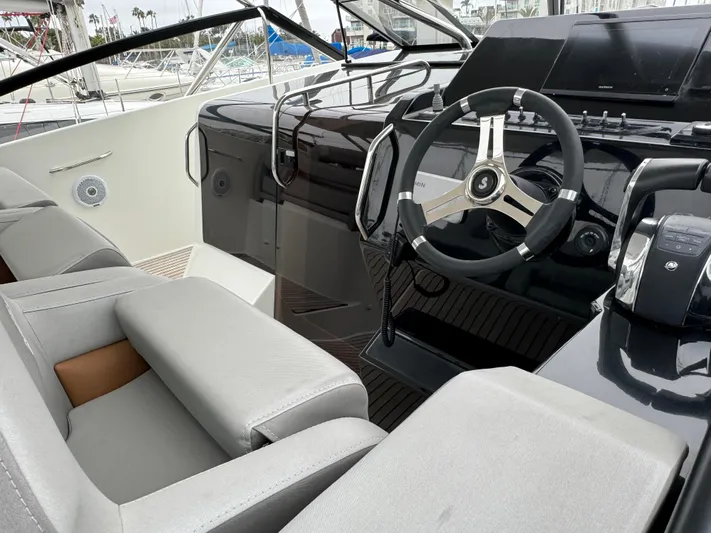 La Bella Vita Yacht Photos Pics Interior view of the 2020 Beneteau Flyer 10 cockpit.