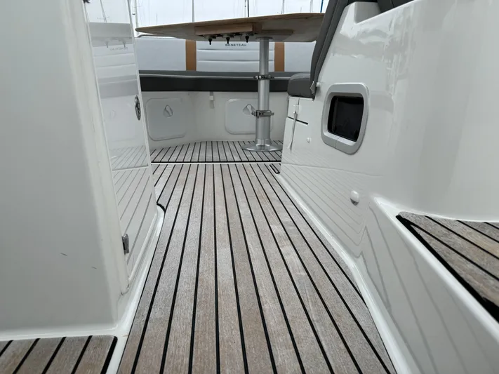 La Bella Vita Yacht Photos Pics Interior of 2020 Beneteau Flyer 10 with wooden flooring.