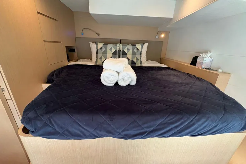 Silent Seven Yacht Photos Pics STB Fwb