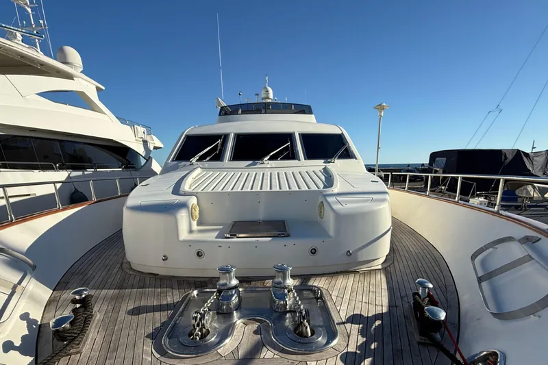 Sikoy Yacht Photos Pics FALCON 86 - 2001 - FLYBRIDGE - USED BOAT