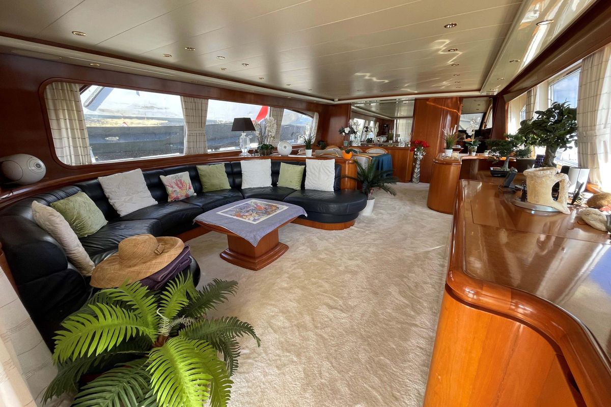 2001 Falcon Yachts 85 
