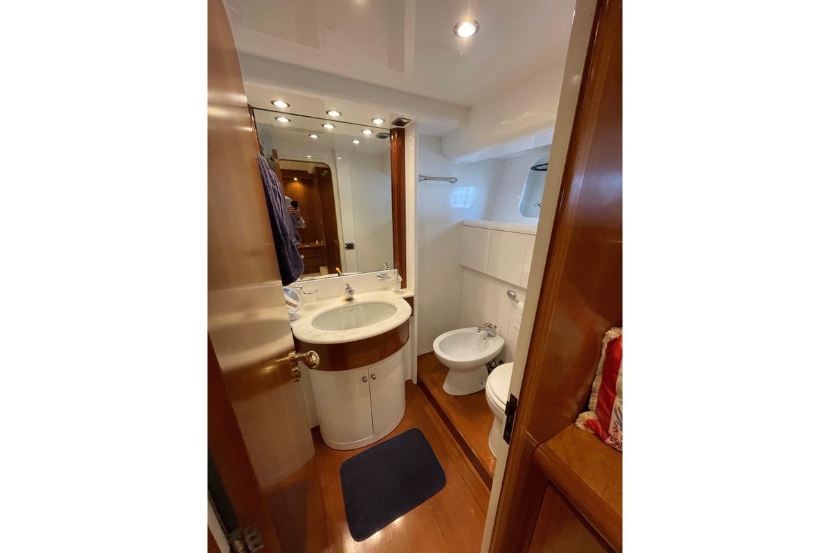 2001 Falcon Yachts 85 