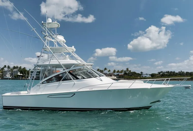 Gamechanger Yacht Photos Pics Viking 42 GAMECHANGER - Starboard Profile