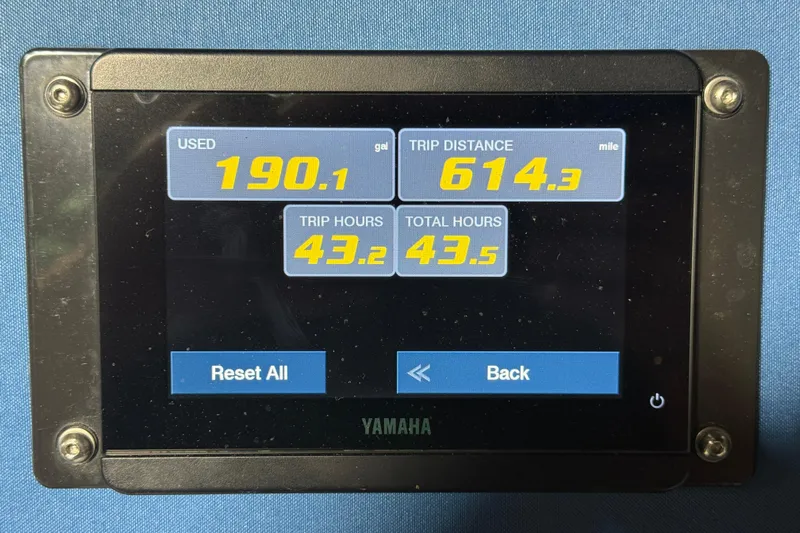 7.5m Hydrasol Rib Yacht Photos Pics Yamaha display showing fuel usage and trip data for Sealegs 7.5M RIB, 2021 model.