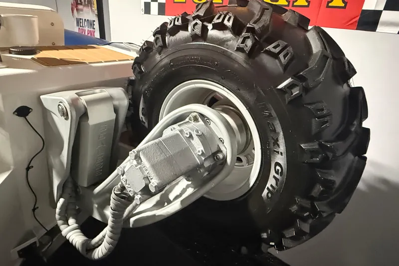 7.5m Hydrasol Rib Yacht Photos Pics 2021 Sealegs 7.5M RIB with rugged Maxi Grip tire and hydraulic system.