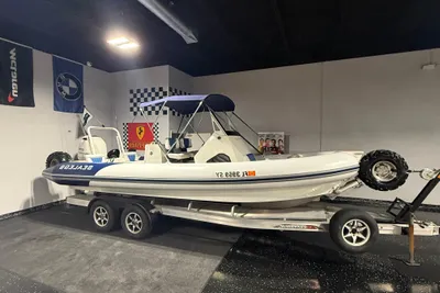 Sealegs 7.5M RIB