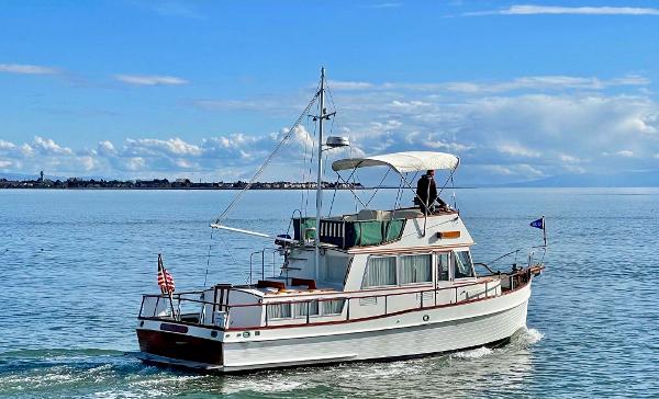 1982 Grand Banks 36 Classic