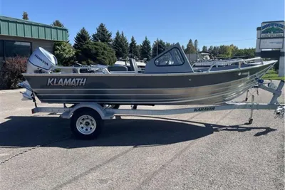 Klamath 18 Open windshield