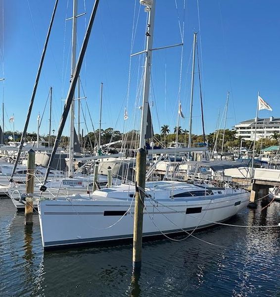 2024 Catalina 425