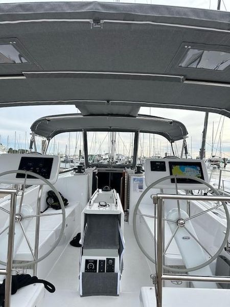 2024 Catalina 425