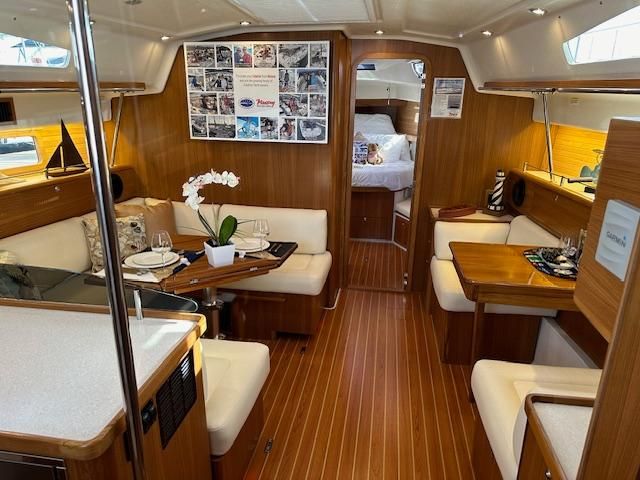 2024 Catalina 425