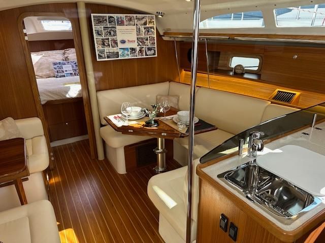 2024 Catalina 425