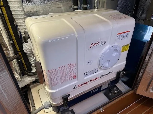 C426 #115 Yacht Photos Pics Fischer Panda generator in a Catalina 426 yacht, 2025 model, installed in an engine room.