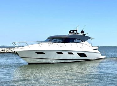 2023 60' Riviera-6000 Sport Yacht Platinum Stevensville, MD, US