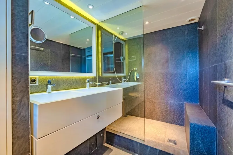 Doubleyou Yacht Photos Pics 