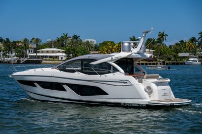 Yacht