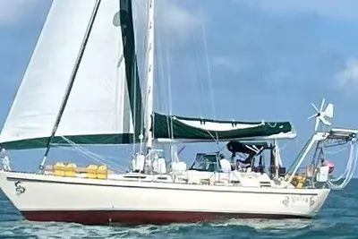 Tayana Vancouver 42 CC