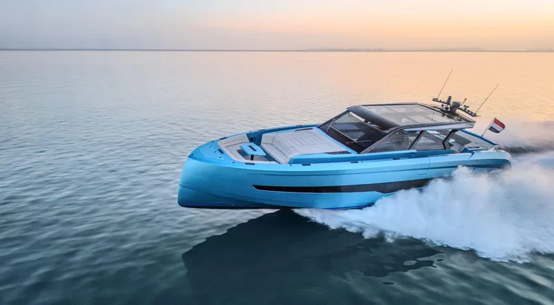 Chapter 3 Yacht Photos Pics 