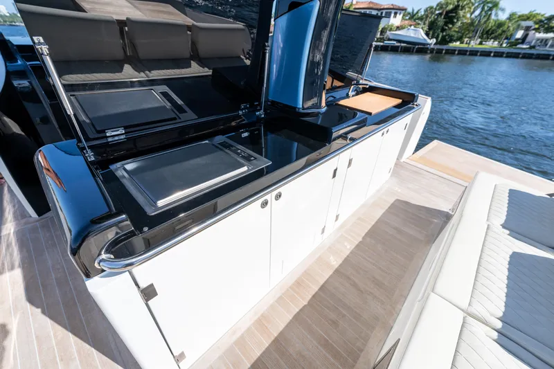 Yacht Photos Pics Outdoor kitchen on 2025 Solaris Power 44 Open yacht, featuring sleek design and modern amenities.