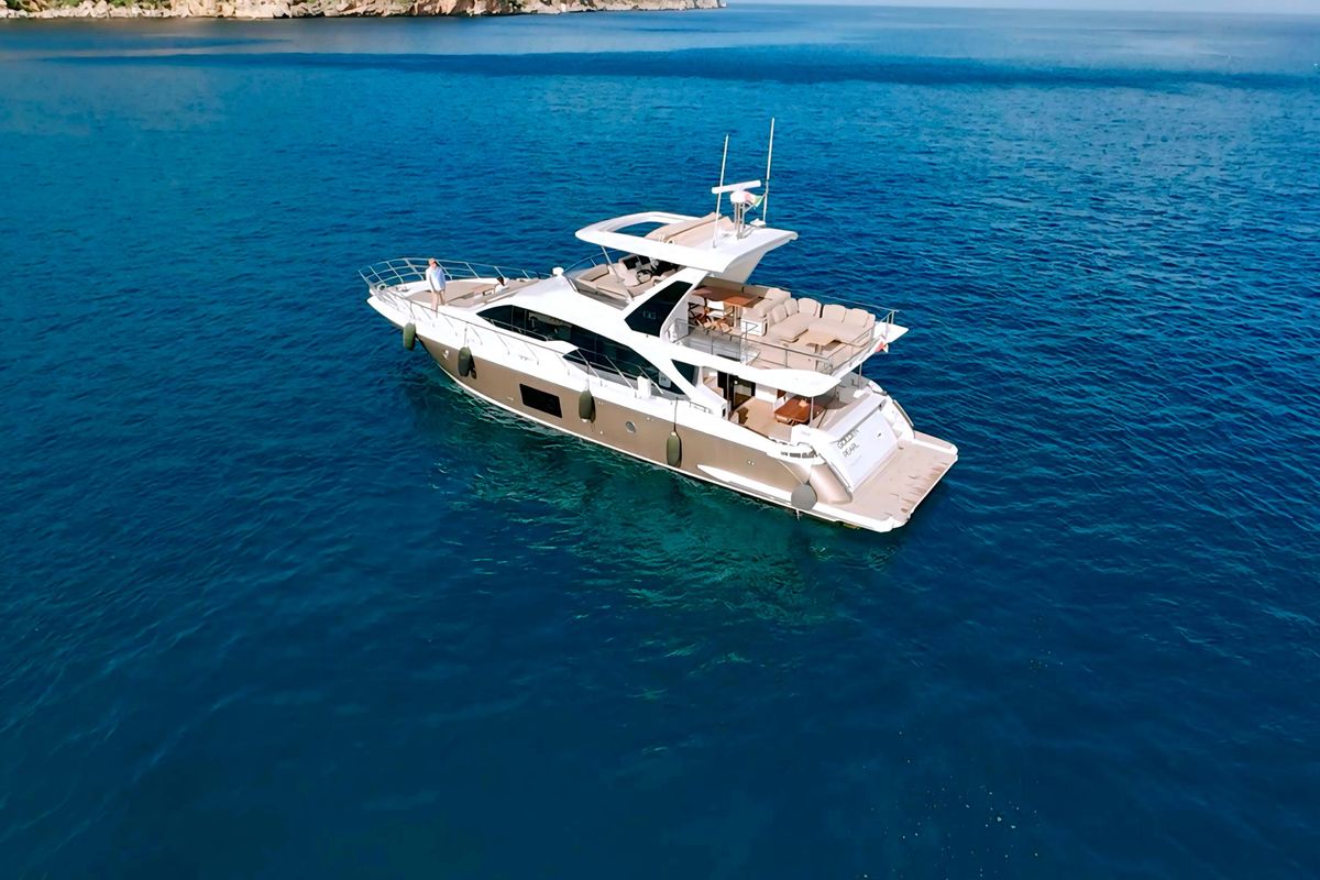 2017 Azimut 68 
