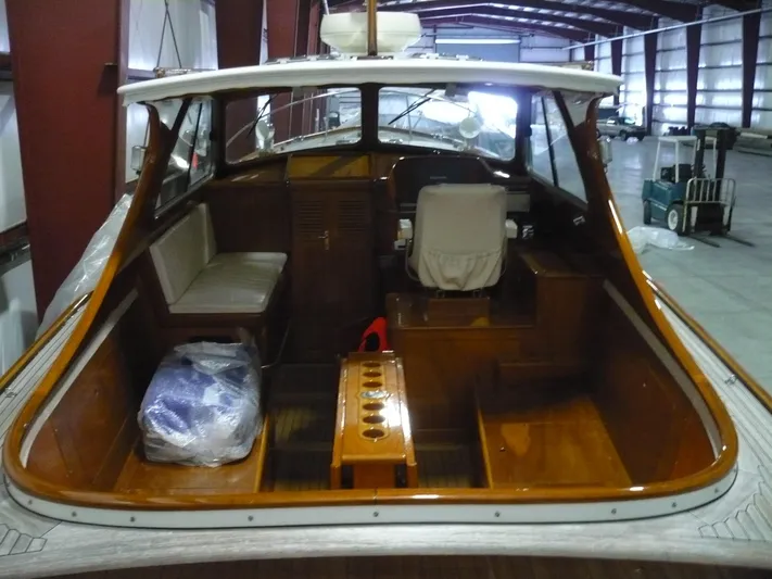 Espirit II Yacht Photos Pics 