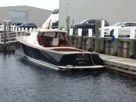 Espirit II Yacht Photos Pics 