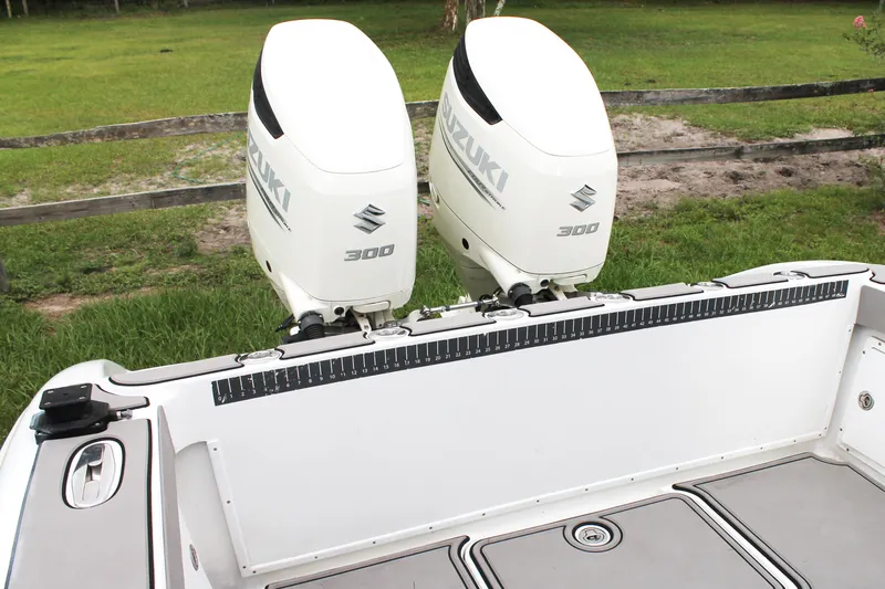  Yacht Photos Pics 2005 Yellowfin 31 Open boat with dual Suzuki 300 outboard engines.