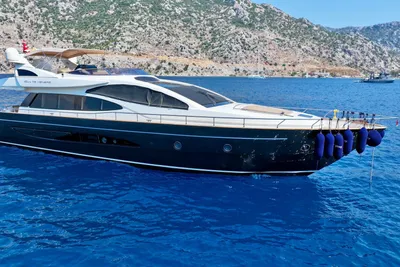 Riva 75 Venere