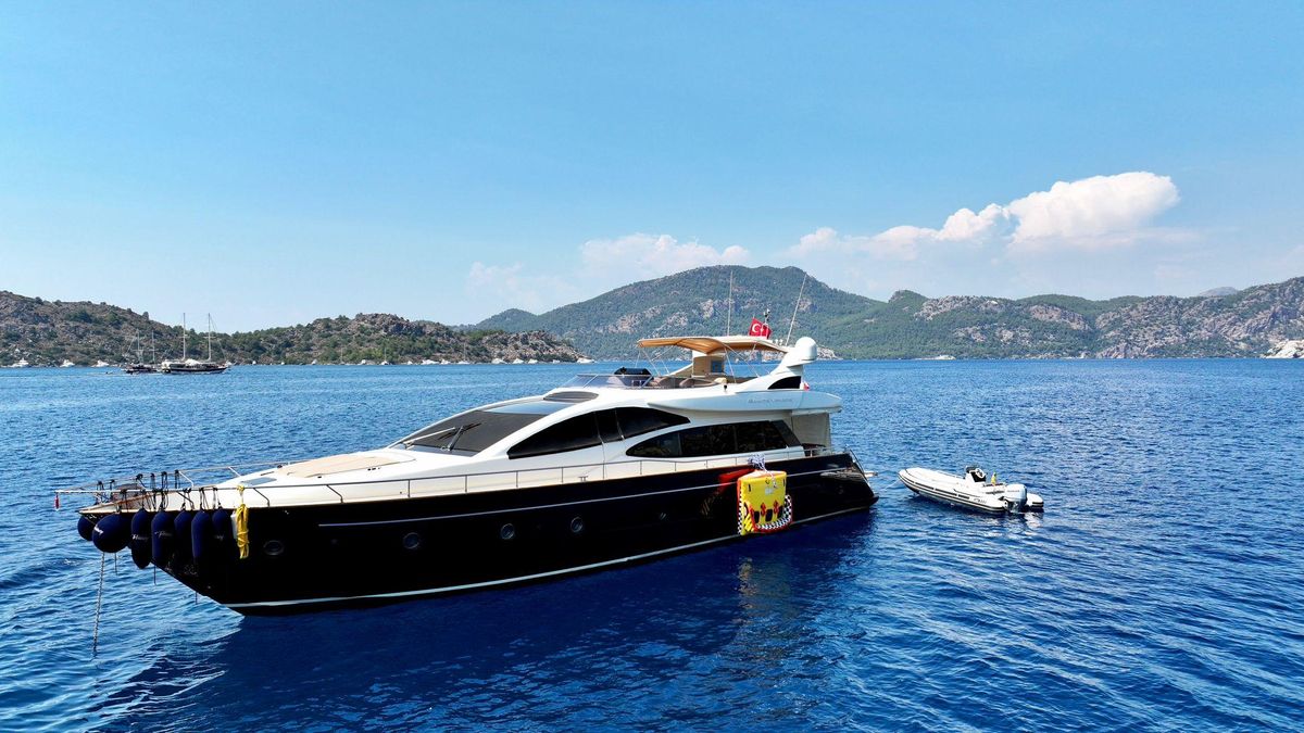 2010 Riva 75 