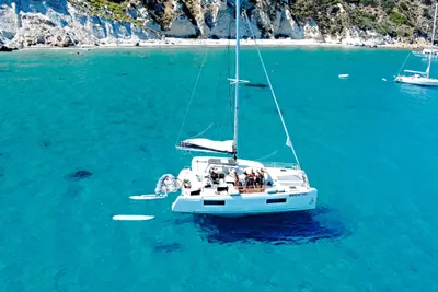 2019 Lagoon 40