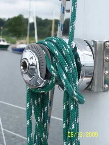 Chinook Yacht Photos Pics Port Halyard Winch