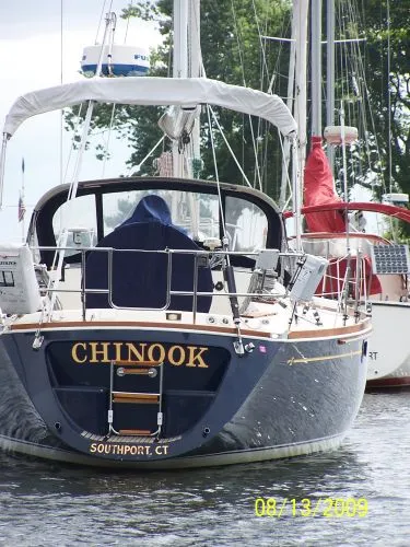 Chinook Yacht Photos Pics Stern view 2