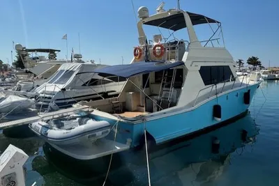 1989 Hatteras 52