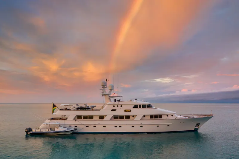 Rena Yacht Photos Pics 