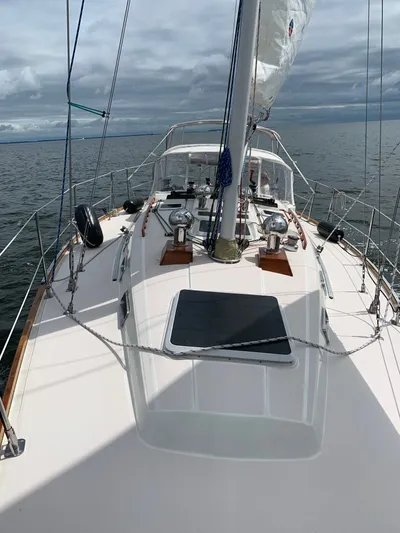 Magic Bus Yacht Photos Pics 