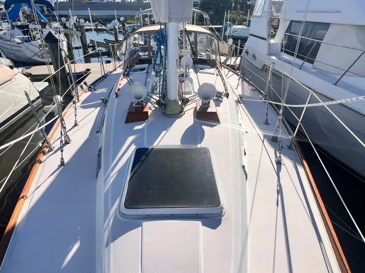 Magic Bus Yacht Photos Pics 