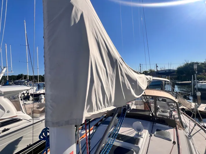 Magic Bus Yacht Photos Pics 