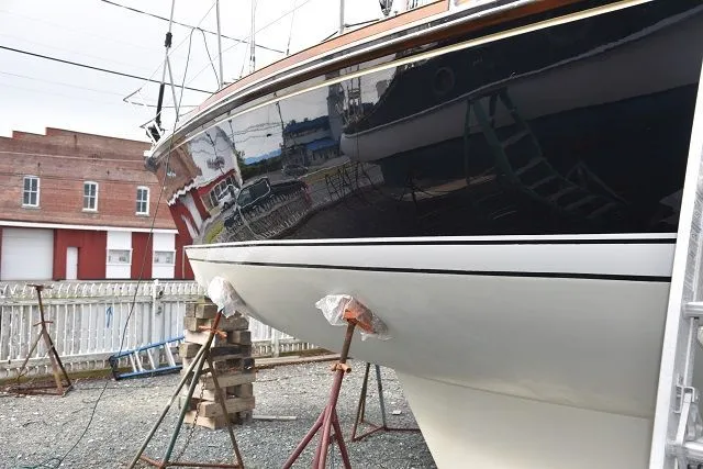 Magic Bus Yacht Photos Pics 