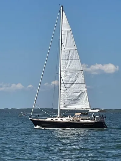 Magic Bus Yacht Photos Pics 