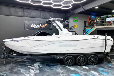 Malibu Wakesetter 26 LSV