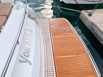 Yacht
