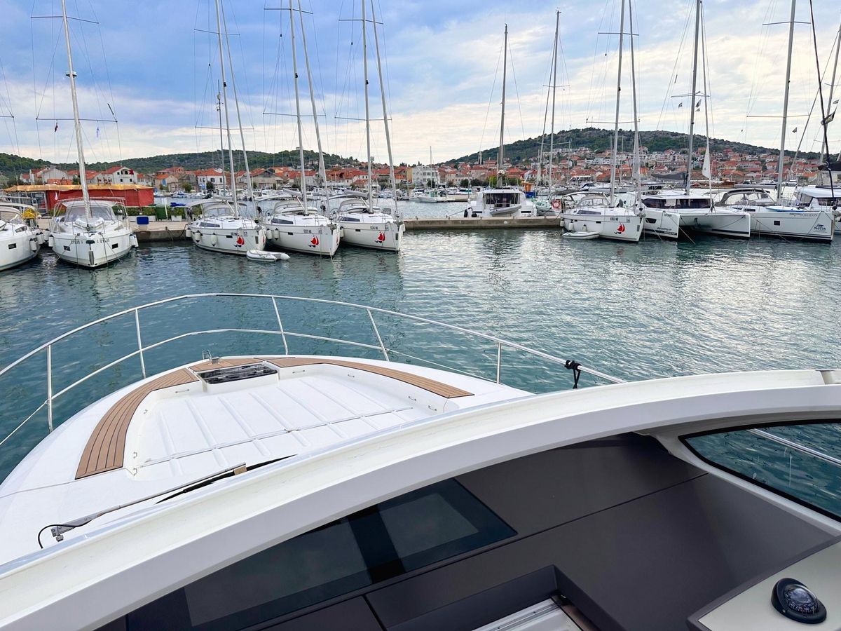 2014 Fairline 50 