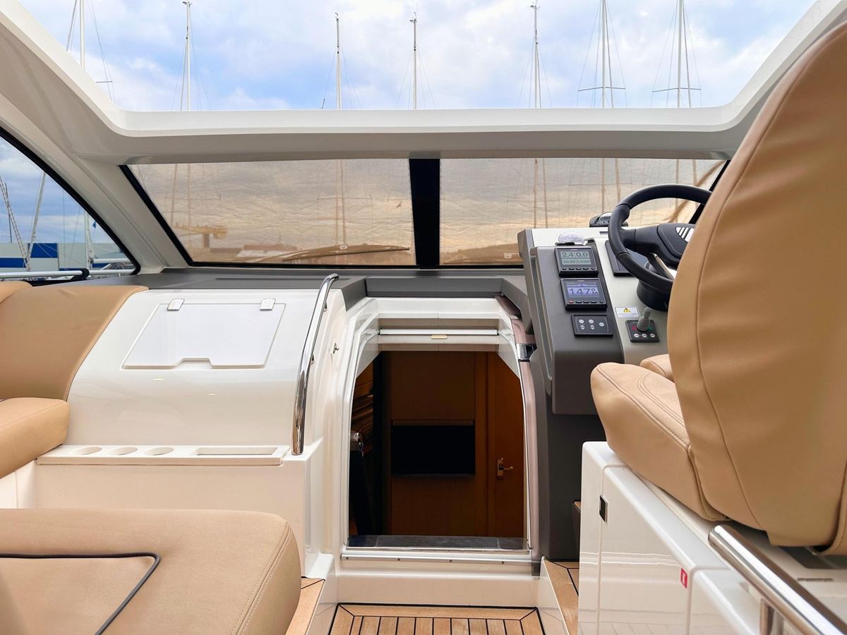 2014 Fairline 50 