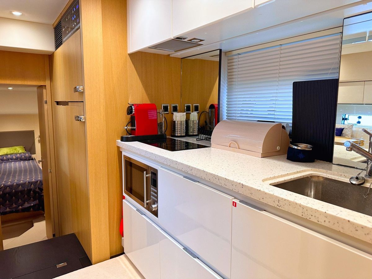 2014 Fairline 50 
