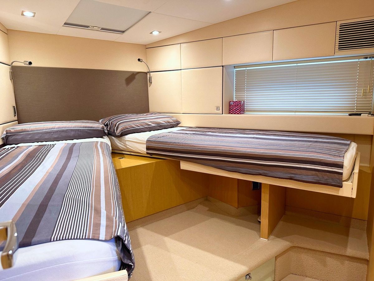 2014 Fairline 50 