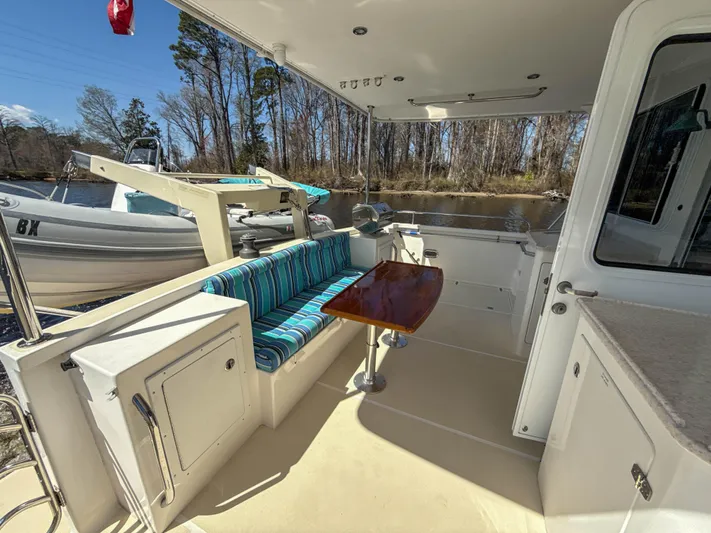 See Level Yacht Photos Pics Aft Deck Entrance