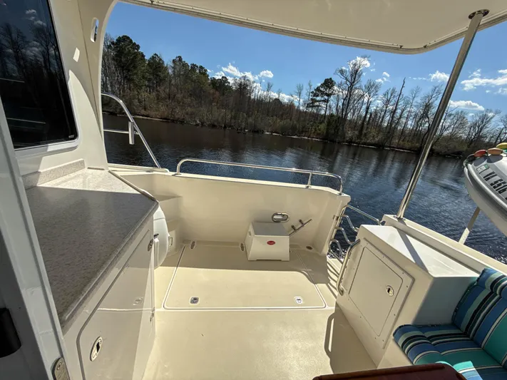 See Level Yacht Photos Pics Aft Deck